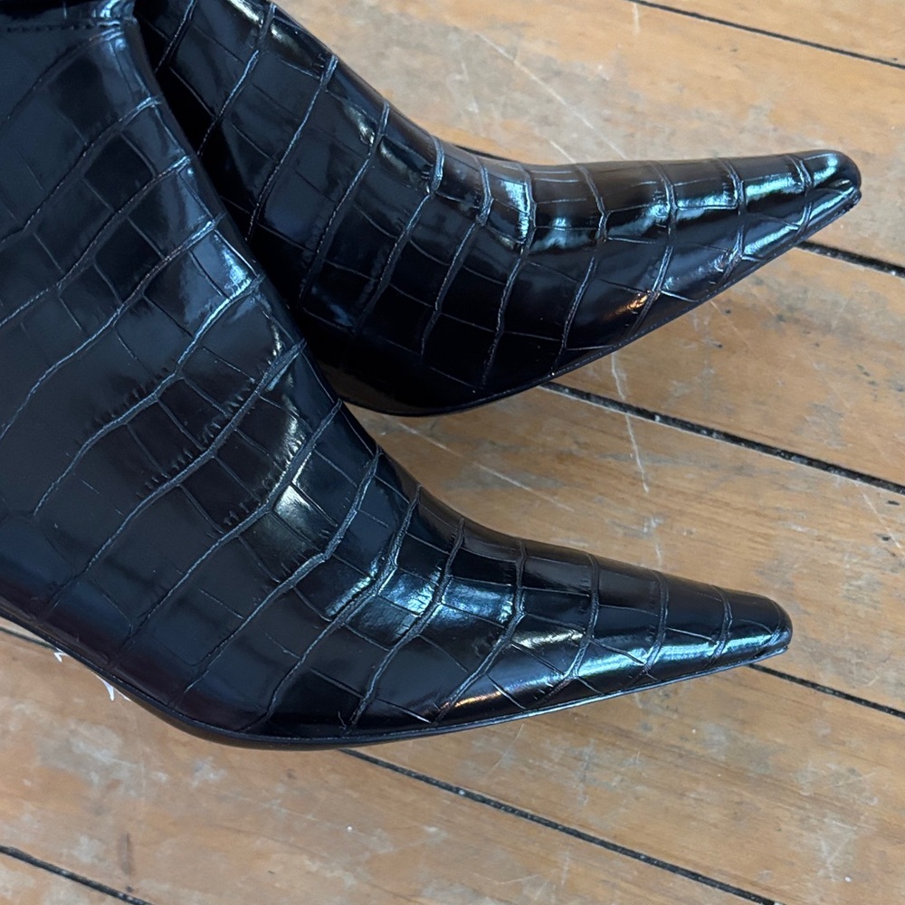 NWOT Zara Black faux crocodile kitten heel bootie. Never worn! - Picture 10 of 15